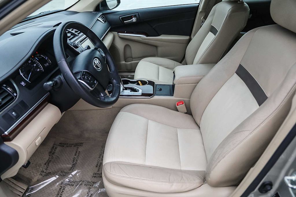 Thumbnail: 2013 Toyota Camry - 11