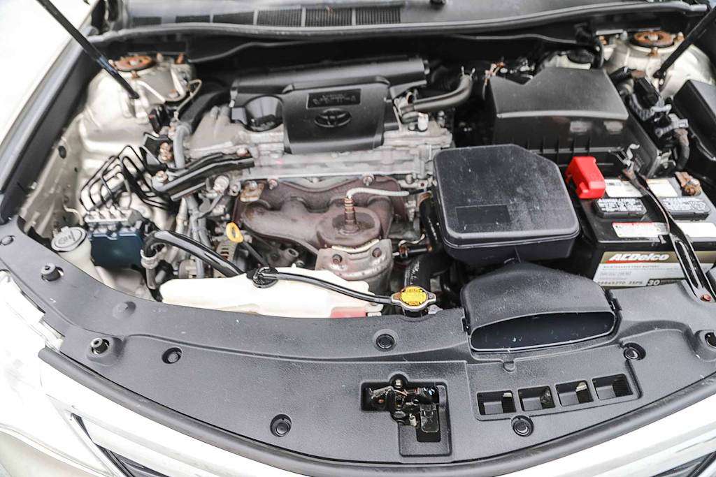 Thumbnail: 2013 Toyota Camry - 8