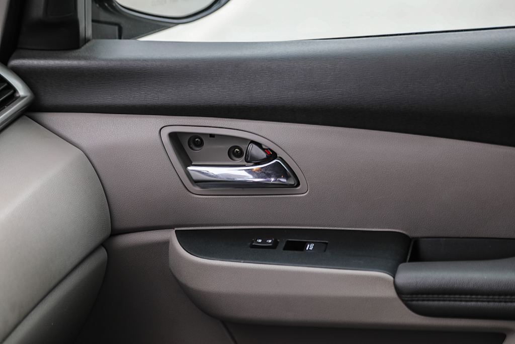 Thumbnail: 2016 Honda Odyssey - 24