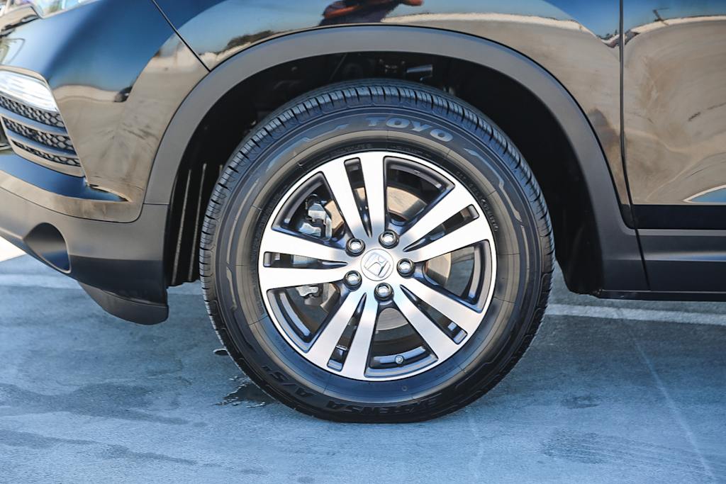 Thumbnail: 2017 Honda Pilot - 6
