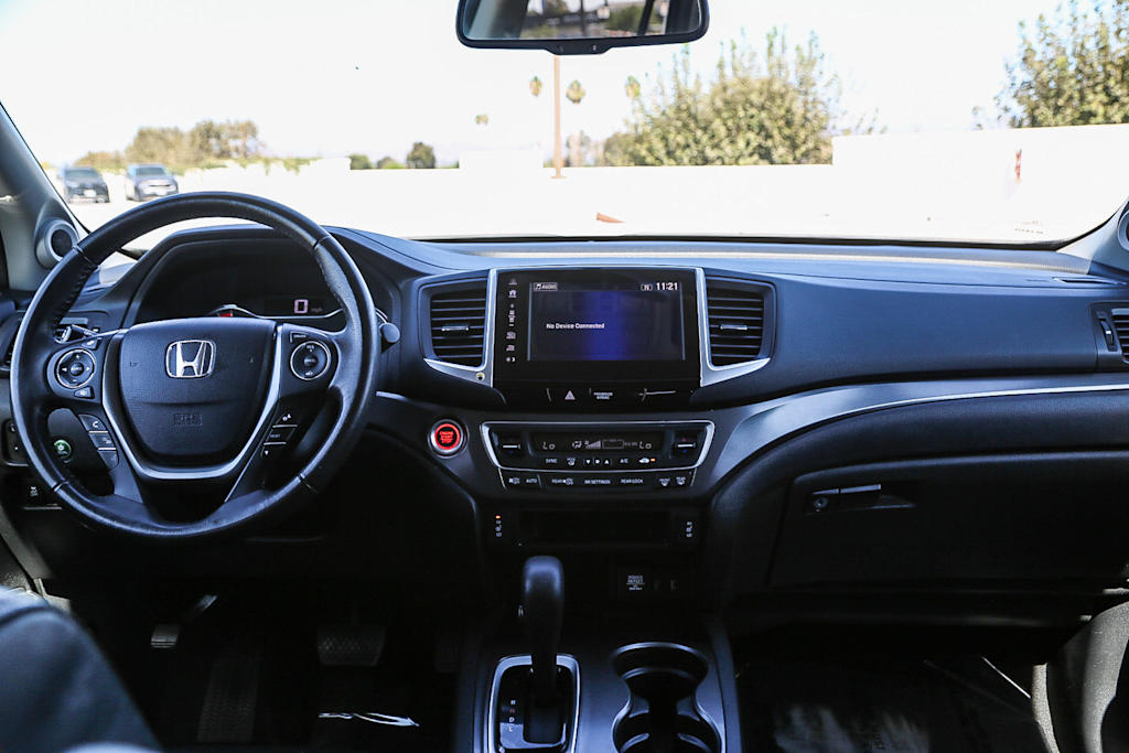 Thumbnail: 2017 Honda Pilot - 2