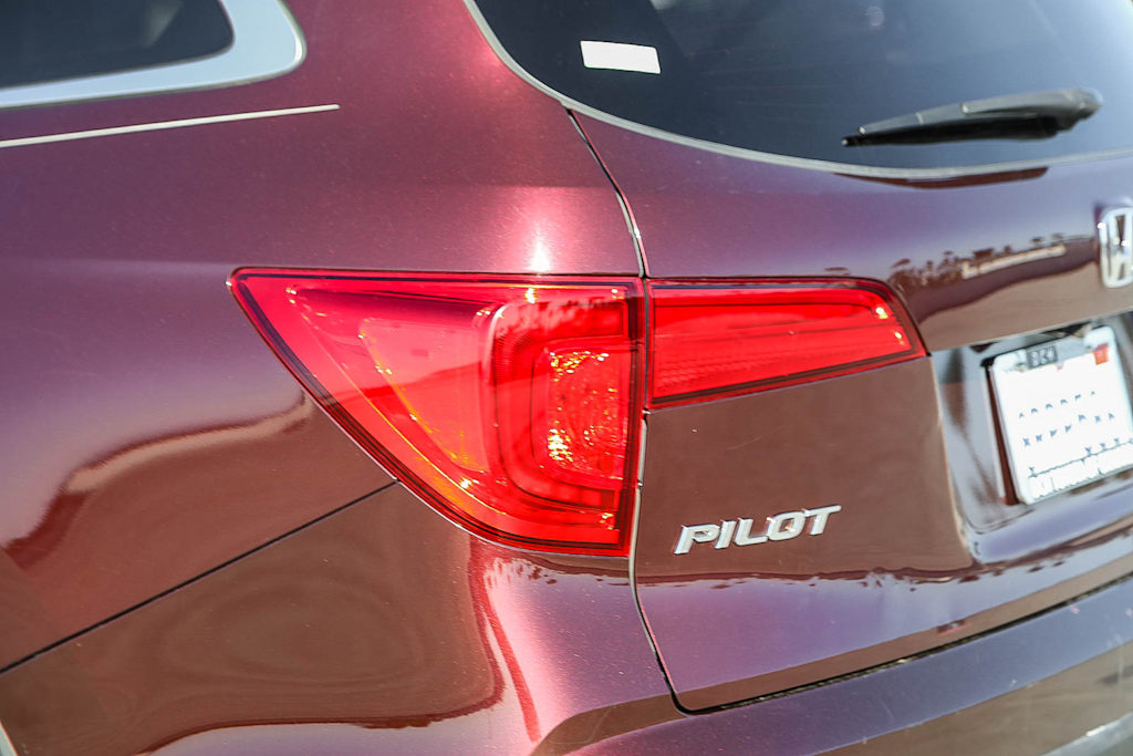 Thumbnail: 2016 Honda Pilot - 20
