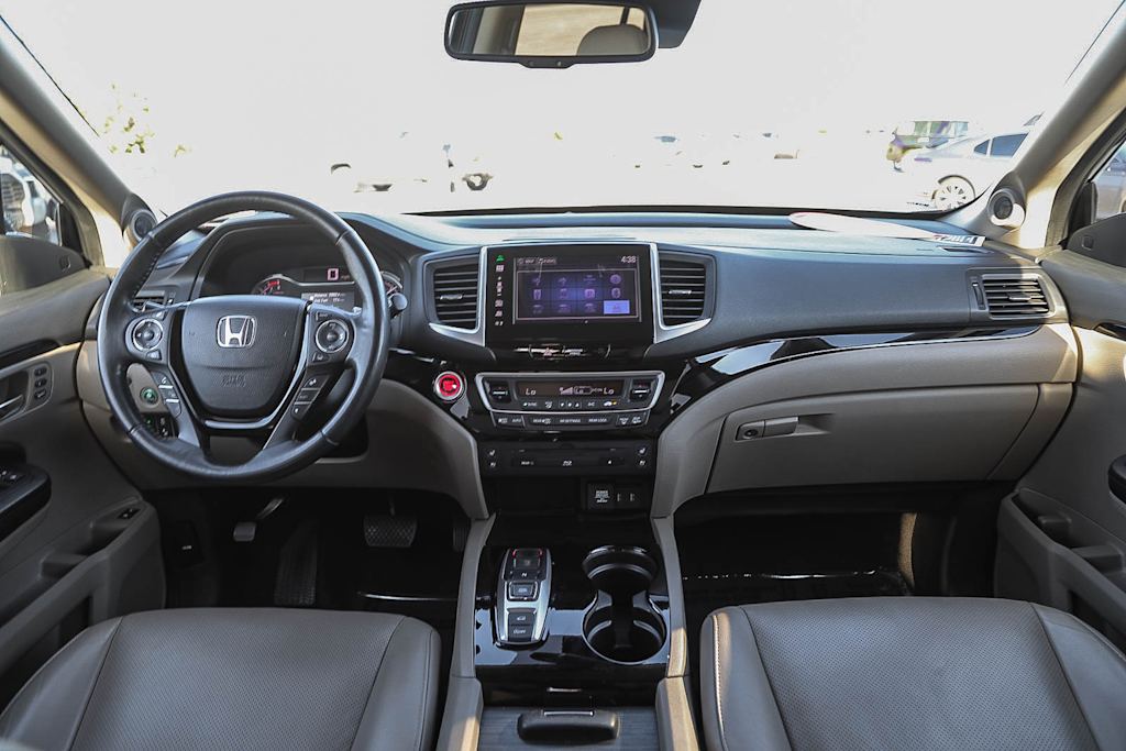 Thumbnail: 2016 Honda Pilot - 2
