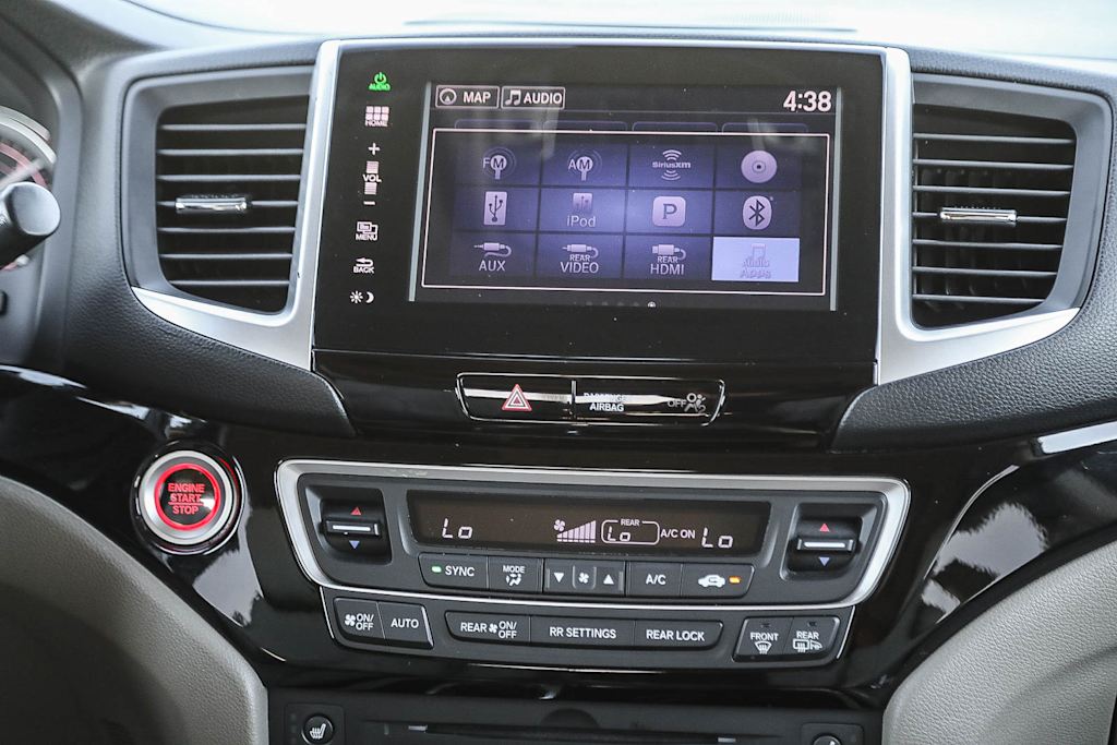Thumbnail: 2016 Honda Pilot - 13