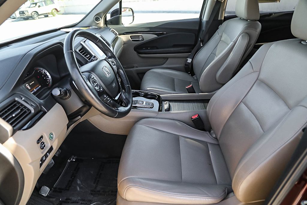 Thumbnail: 2016 Honda Pilot - 10