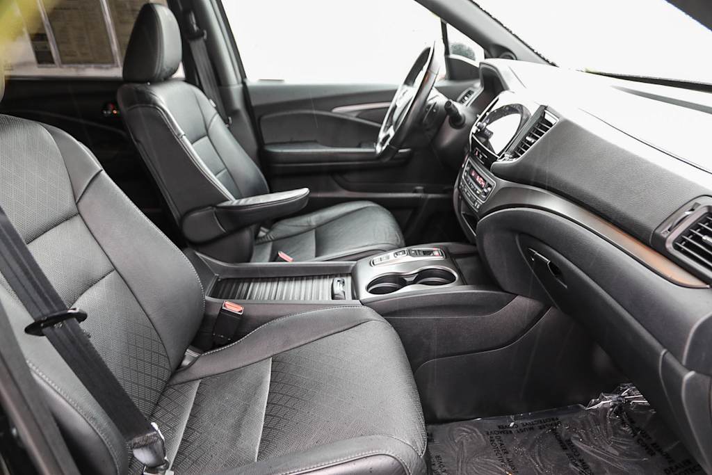 Thumbnail: 2021 Honda Passport - 8