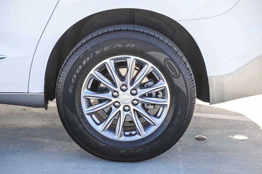 Thumbnail: 2023 Buick Enclave - 21