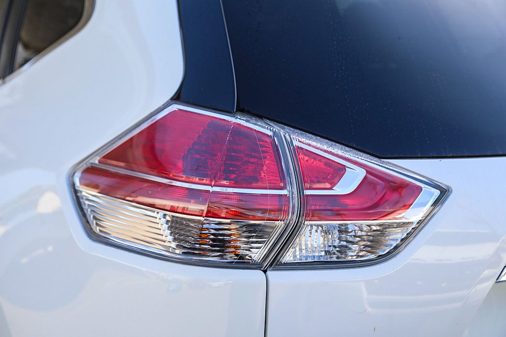 Thumbnail: 2016 Nissan Rogue - 11