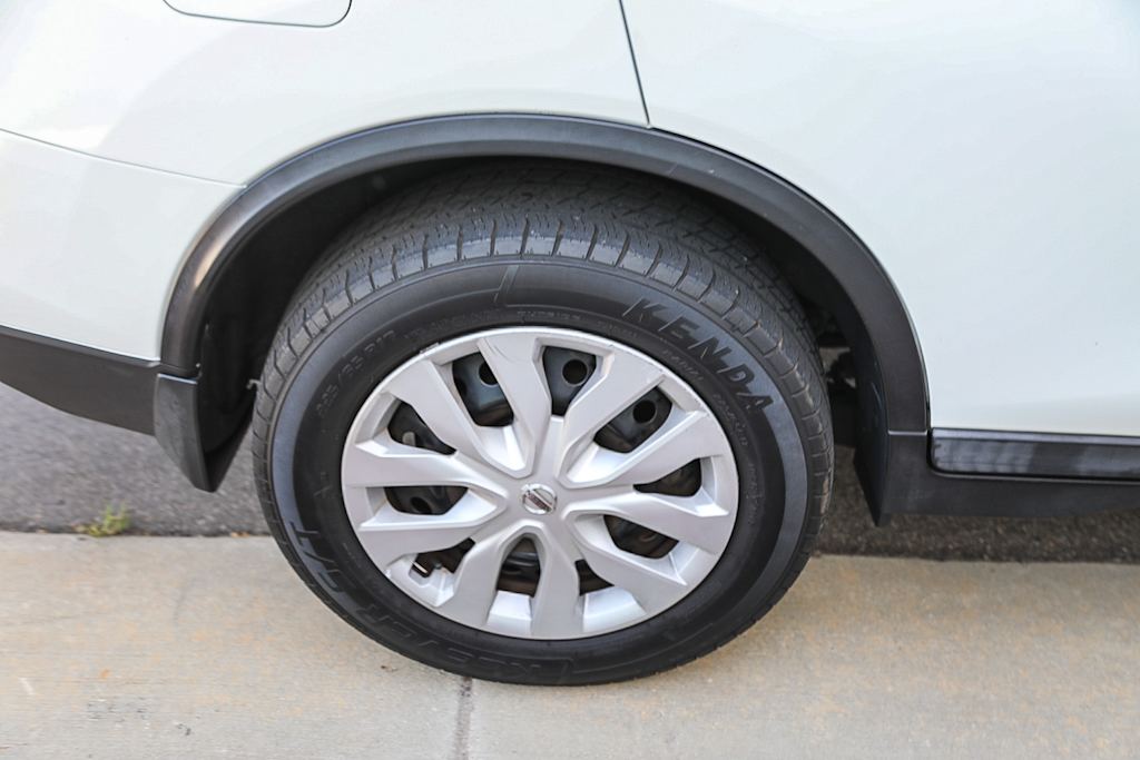 Thumbnail: 2016 Nissan Rogue - 13