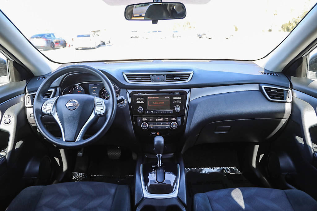 Thumbnail: 2016 Nissan Rogue - 2