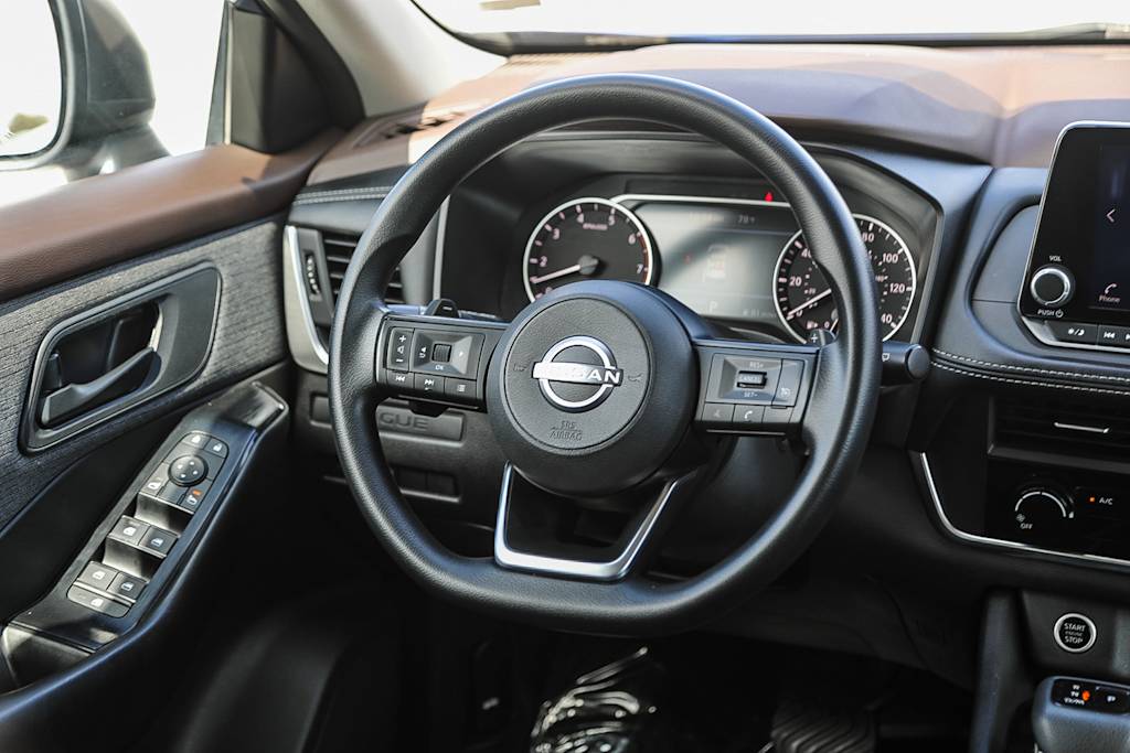 Thumbnail: 2023 Nissan Rogue - 12