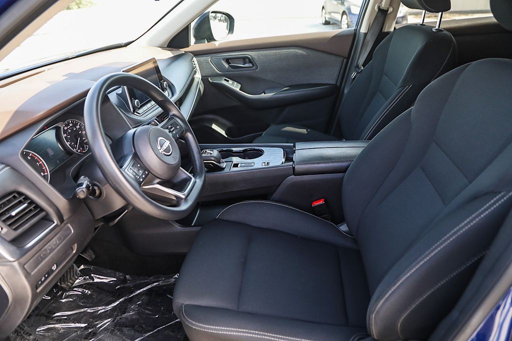 Thumbnail: 2023 Nissan Rogue - 10