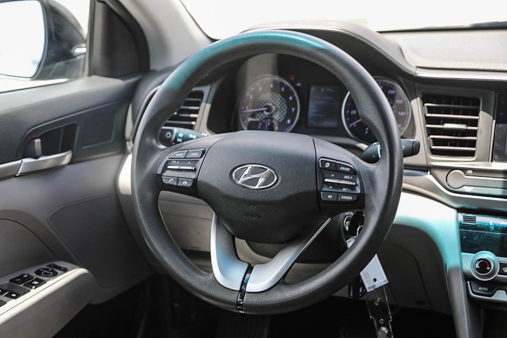 Thumbnail: 2020 Hyundai Elantra - 8