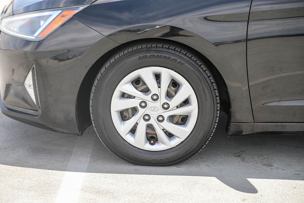 Thumbnail: 2020 Hyundai Elantra - 6