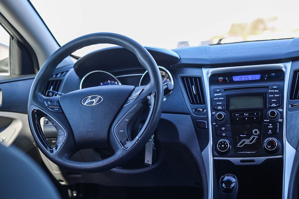 Thumbnail: 2012 Hyundai Sonata - 2