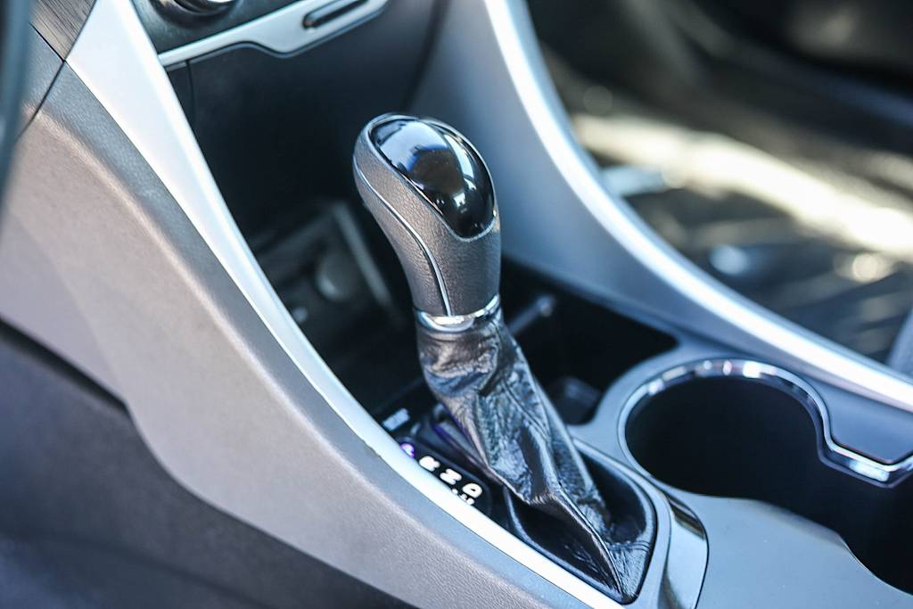 Thumbnail: 2012 Hyundai Sonata - 14