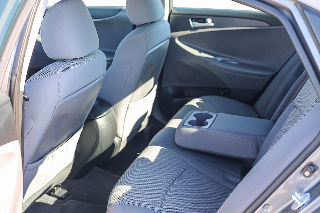 Thumbnail: 2012 Hyundai Sonata - 11