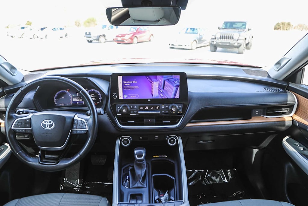 Thumbnail: 2024 Toyota Grand Highlander - 2