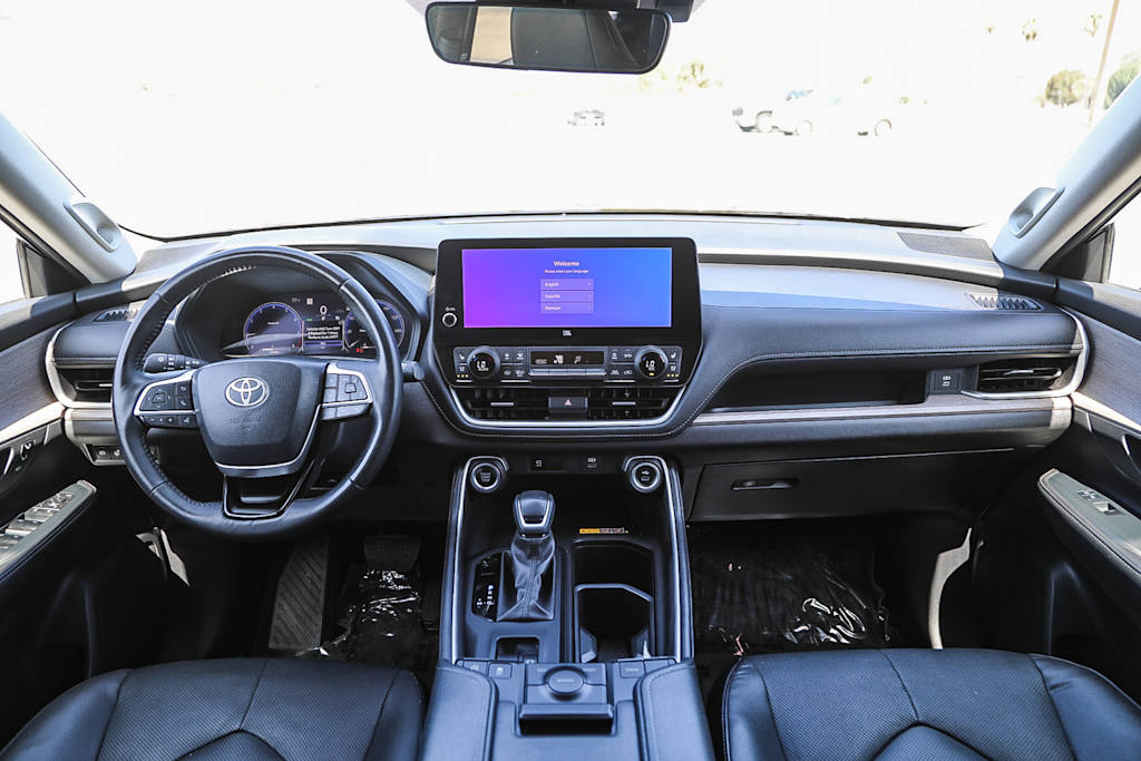 Thumbnail: 2024 Toyota Grand Highlander - 2