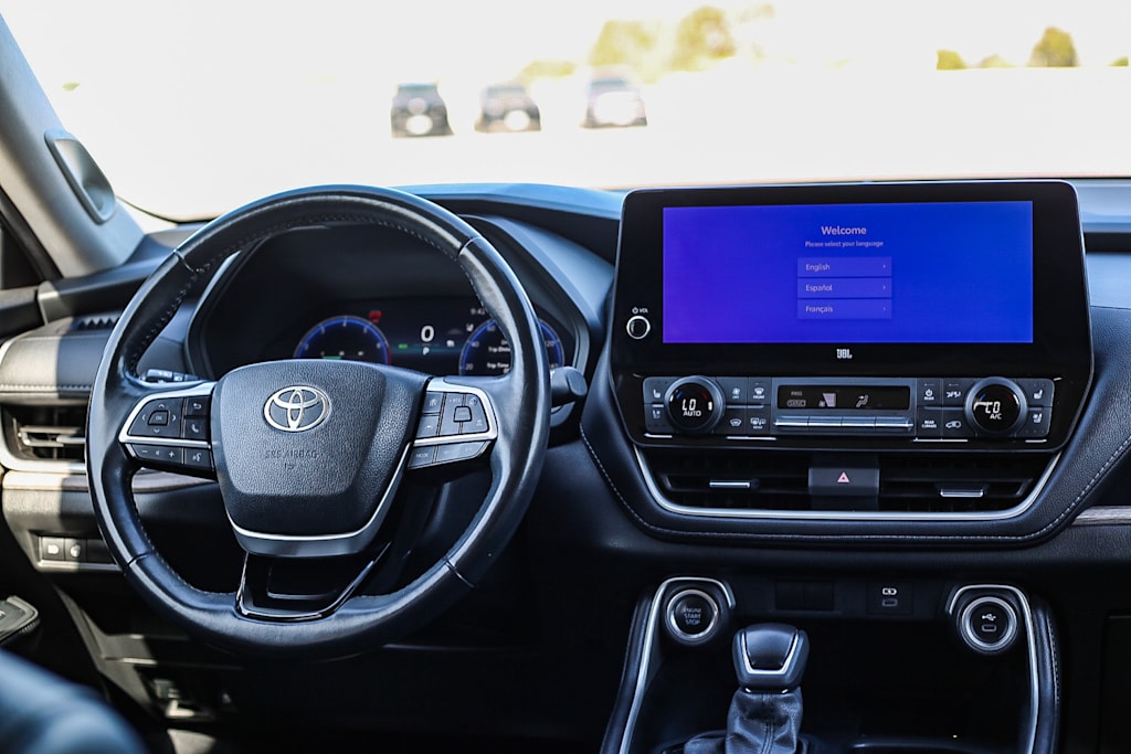 Thumbnail: 2024 Toyota Grand Highlander - 2