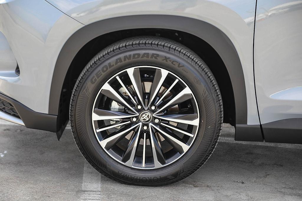 Thumbnail: 2026 Toyota Grand Highlander - 7