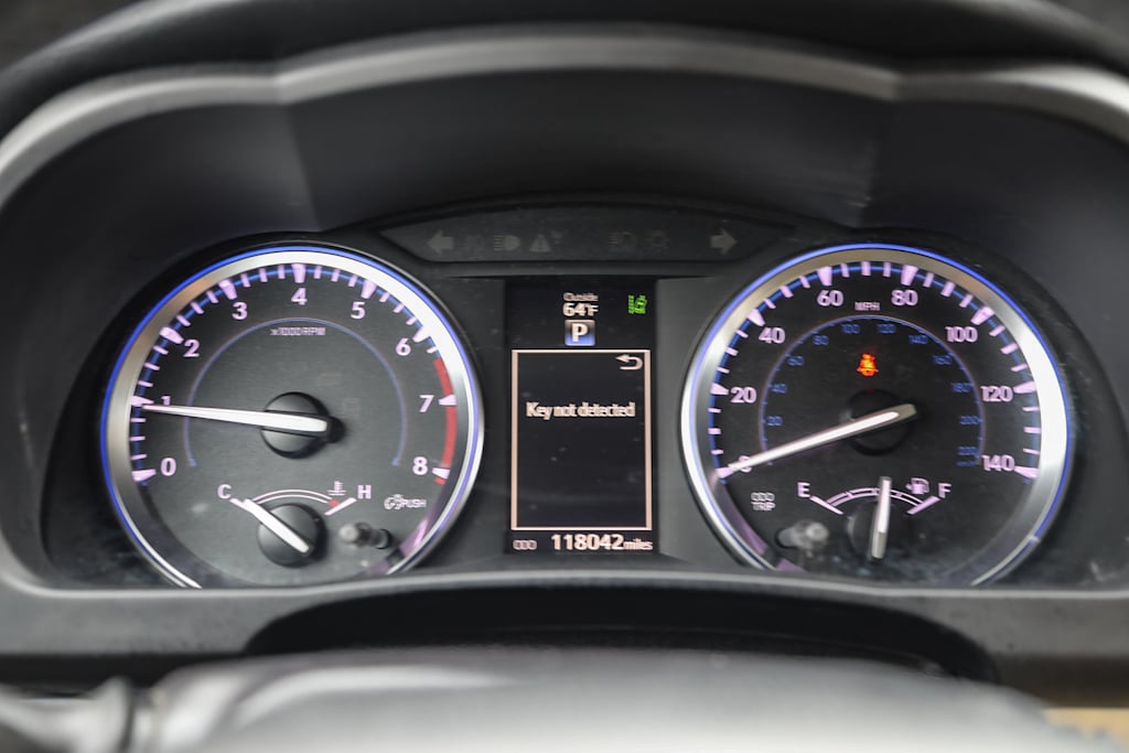 2016 Toyota Highlander Limited 14