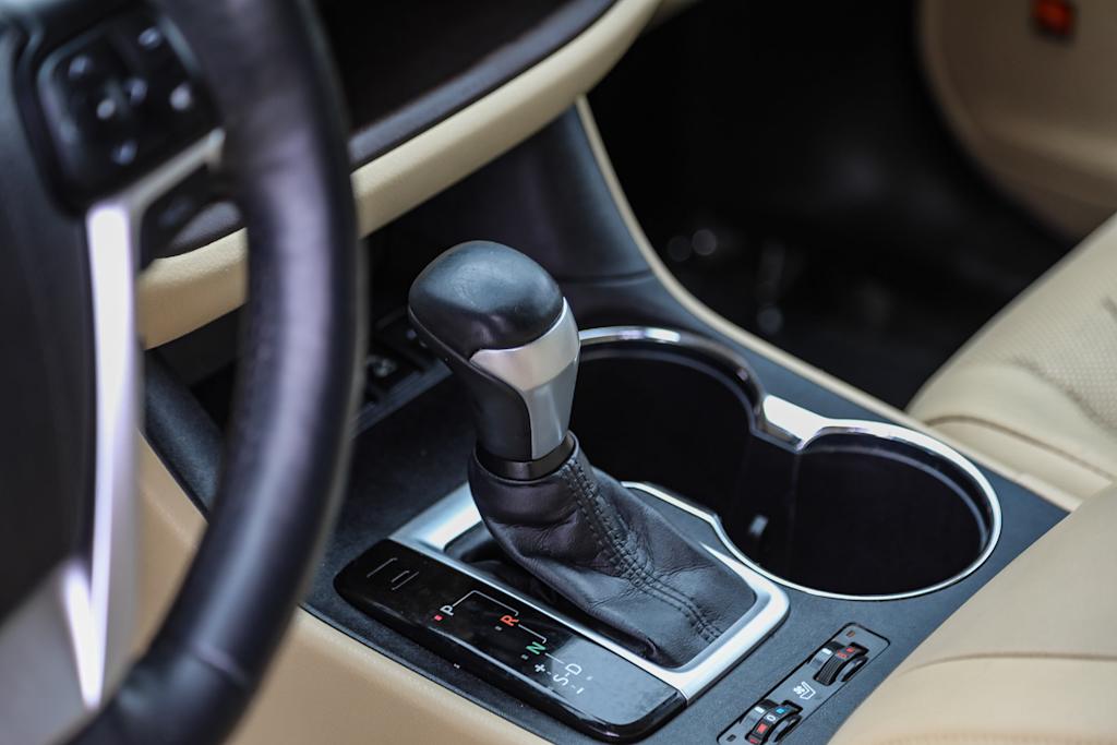 2016 Toyota Highlander Limited 13