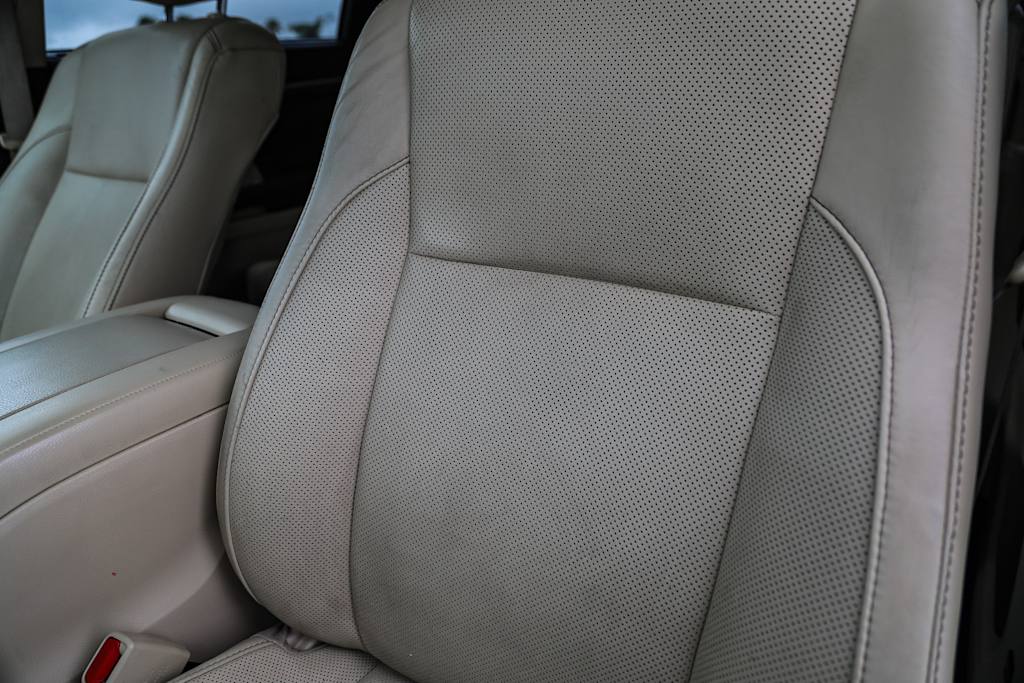 2016 Toyota Highlander Limited 25