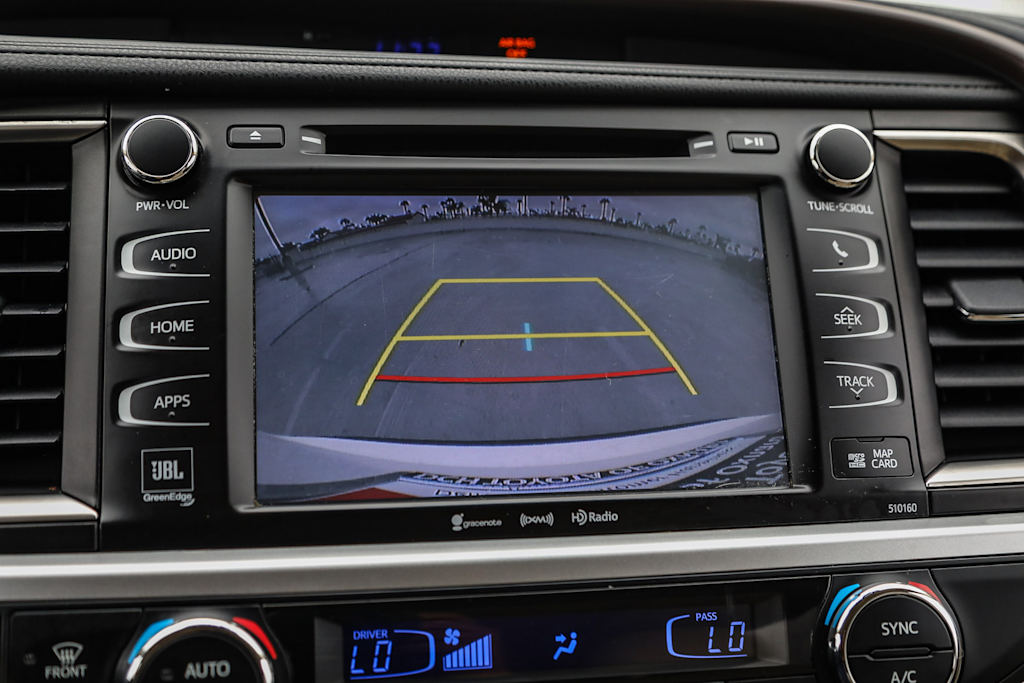 2016 Toyota Highlander Limited 24