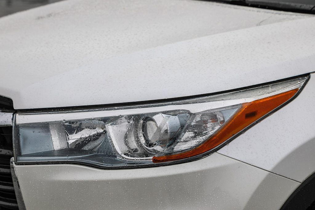 2016 Toyota Highlander Limited 18