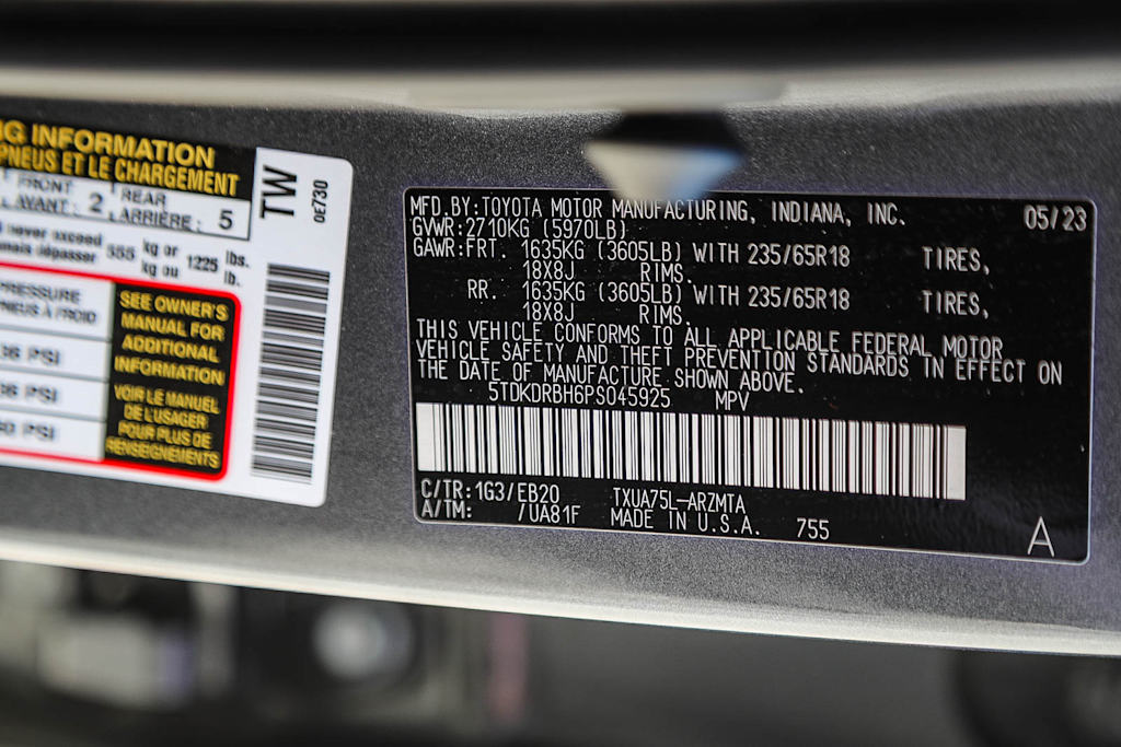 Thumbnail: 2023 Toyota Highlander - 17