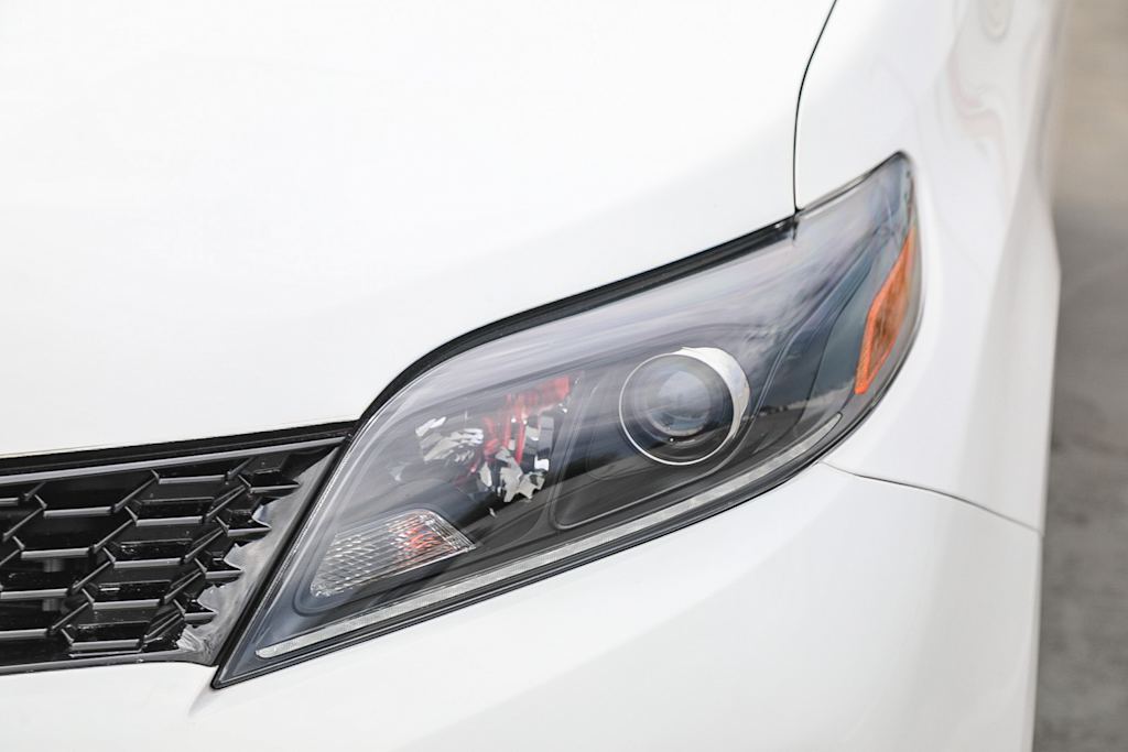 Thumbnail: 2020 Toyota Sienna - 19
