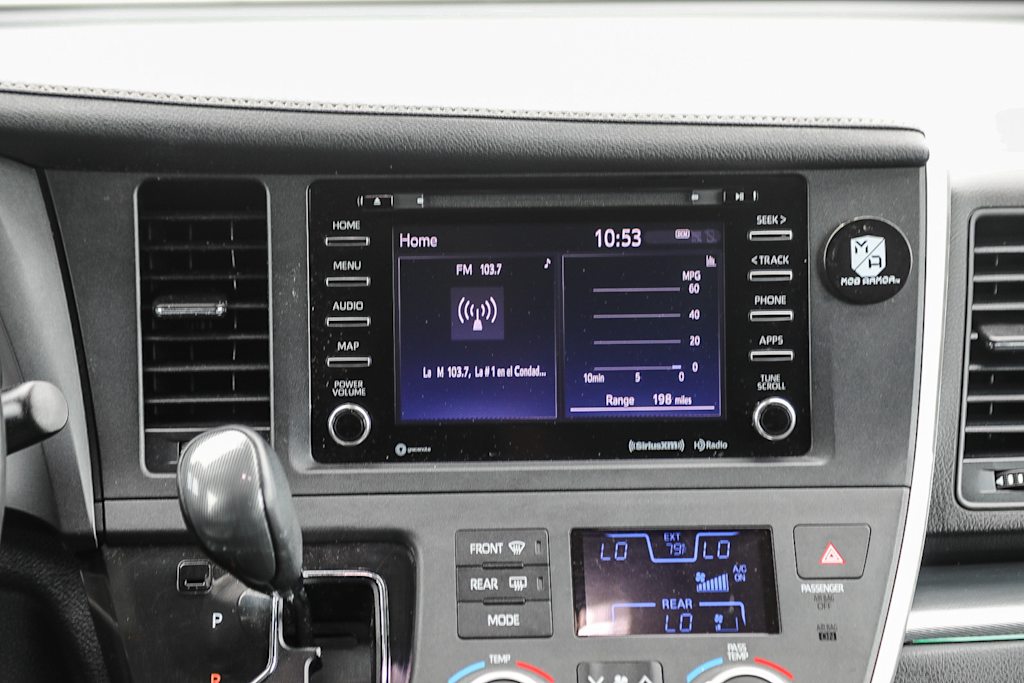 Thumbnail: 2020 Toyota Sienna - 13
