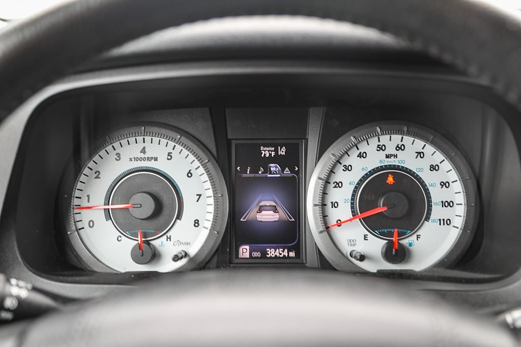 Thumbnail: 2020 Toyota Sienna - 15