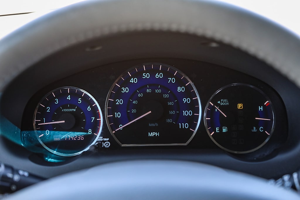 Thumbnail: 2010 Toyota Sienna - 15