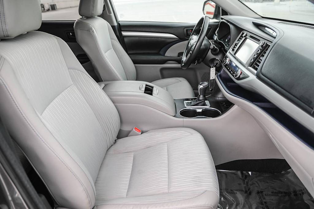 2018 Toyota Highlander Plus 9