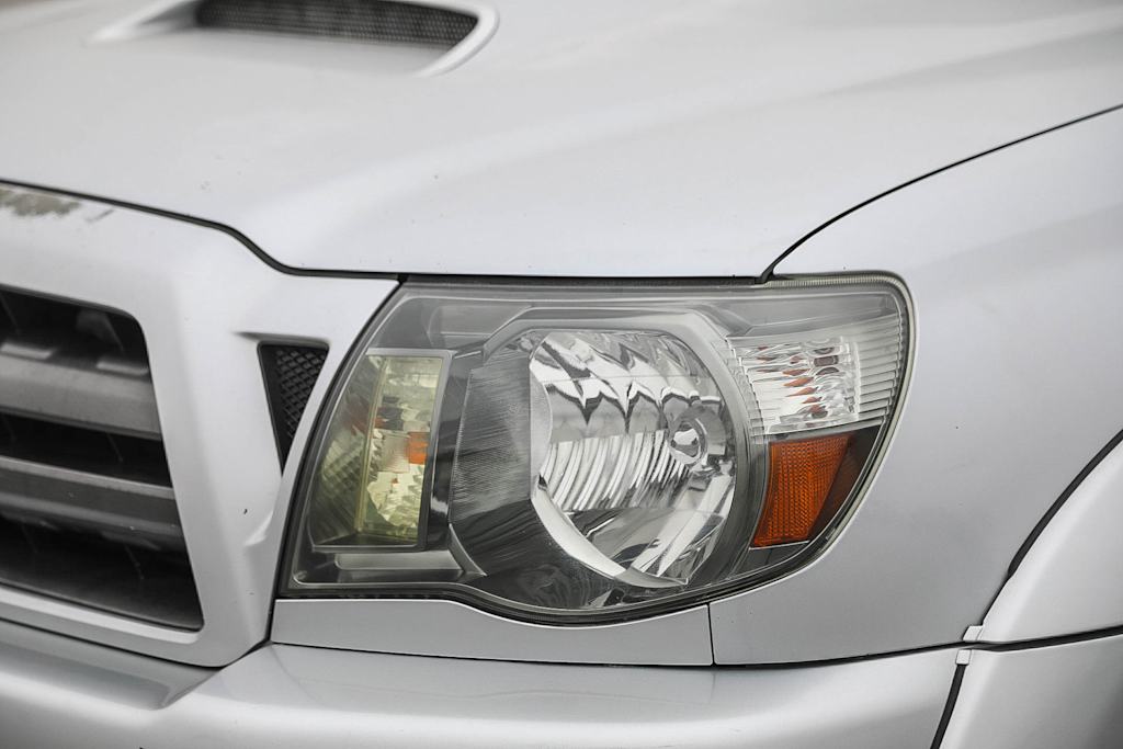 Thumbnail: 2009 Toyota Tacoma - 19
