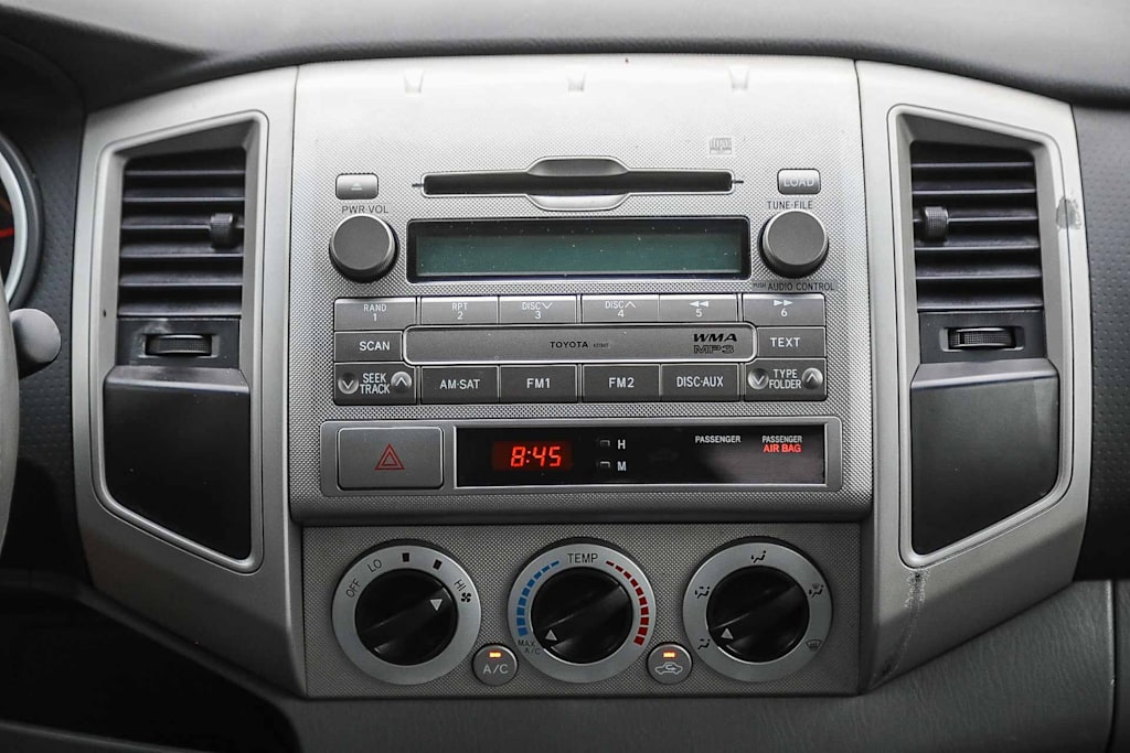 Thumbnail: 2009 Toyota Tacoma - 11