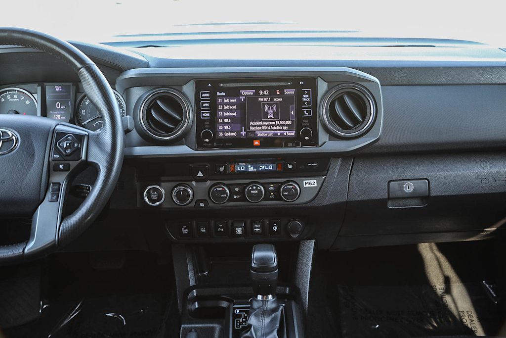 Thumbnail: 2019 Toyota Tacoma - 8