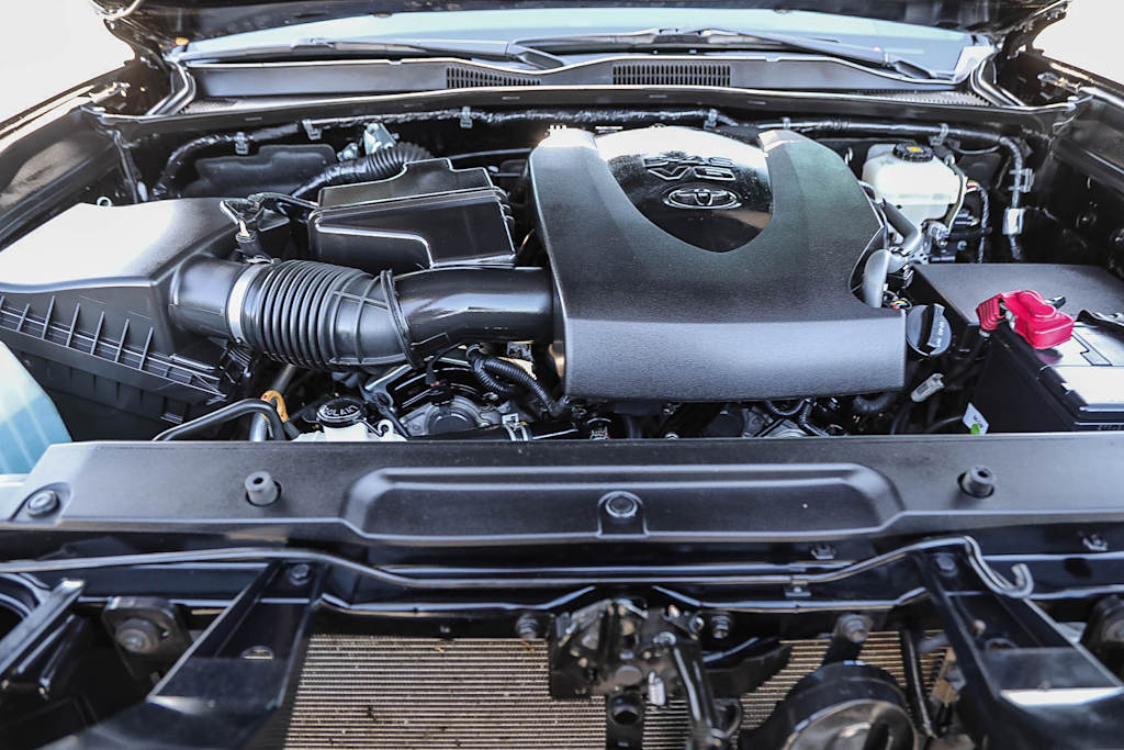 Thumbnail: 2019 Toyota Tacoma - 7