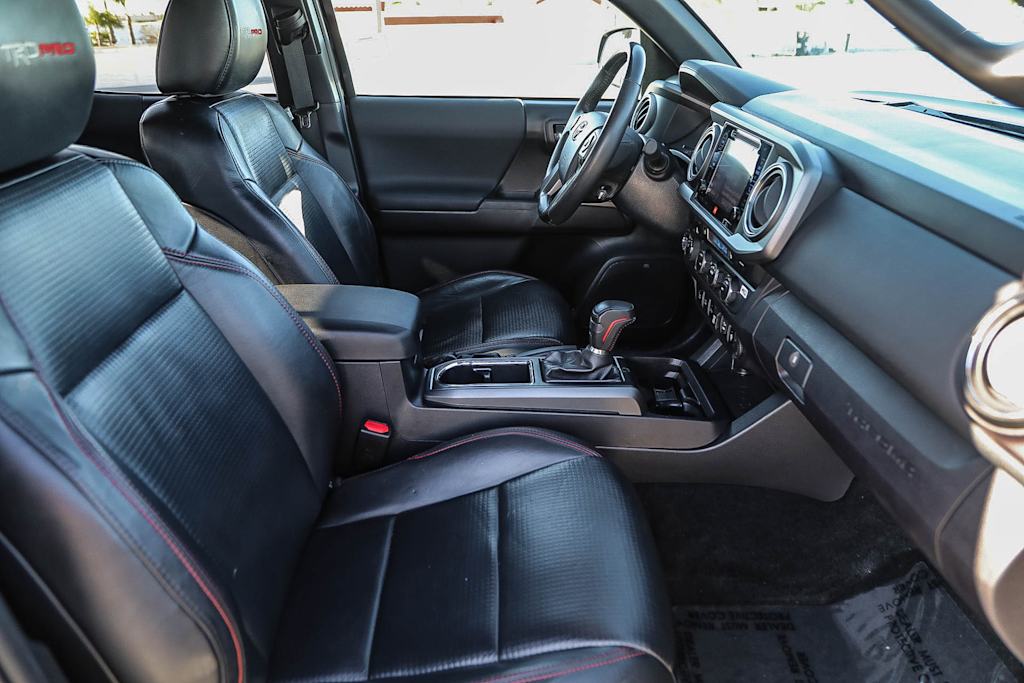 Thumbnail: 2019 Toyota Tacoma - 9