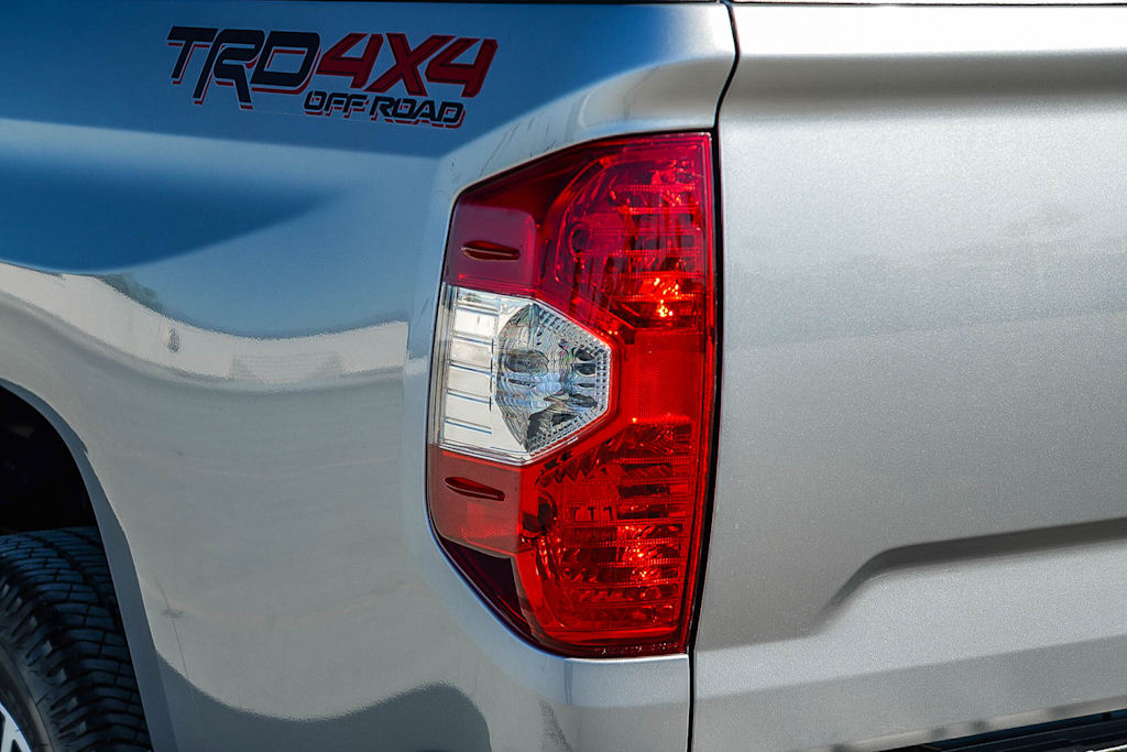 Thumbnail: 2021 Toyota Tundra - 21