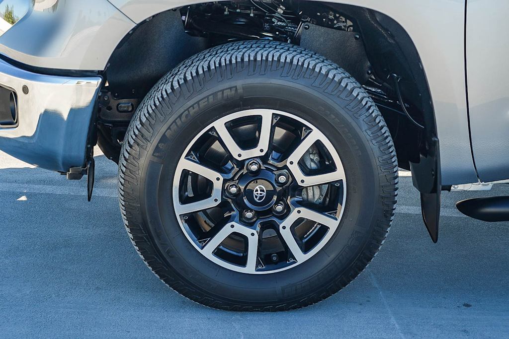 Thumbnail: 2021 Toyota Tundra - 7