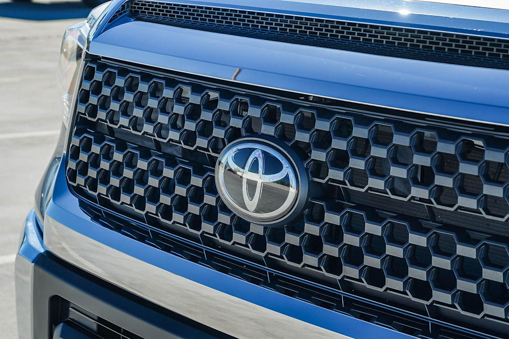 Thumbnail: 2021 Toyota Tundra - 6