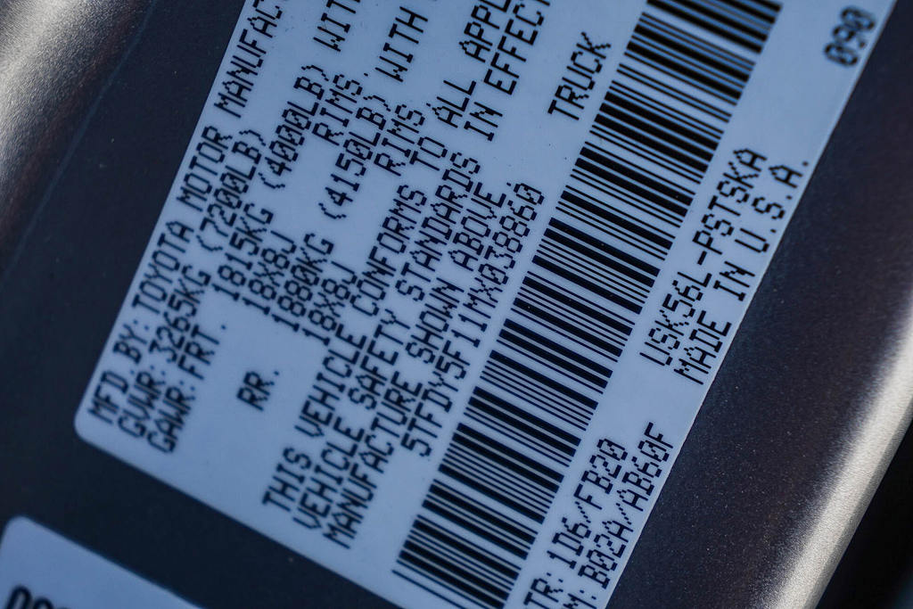 Thumbnail: 2021 Toyota Tundra - 31