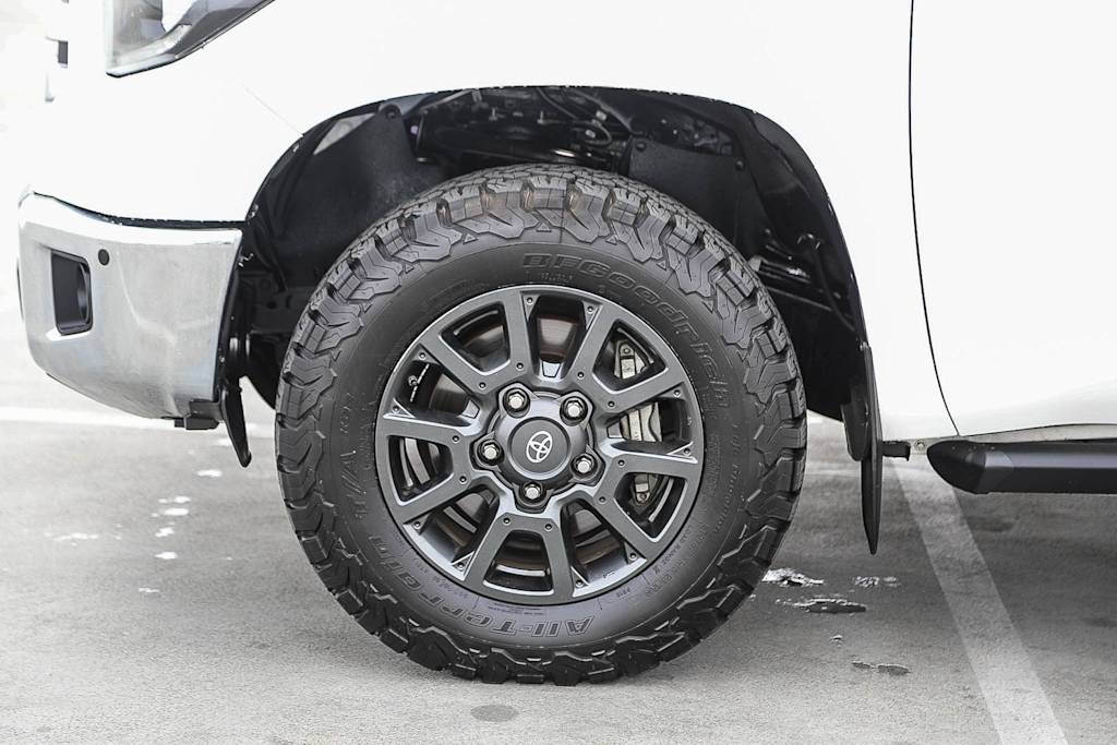 Thumbnail: 2021 Toyota Tundra - 6