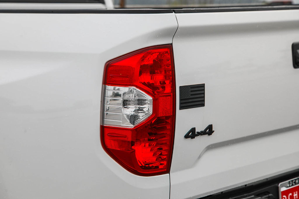 Thumbnail: 2021 Toyota Tundra - 18