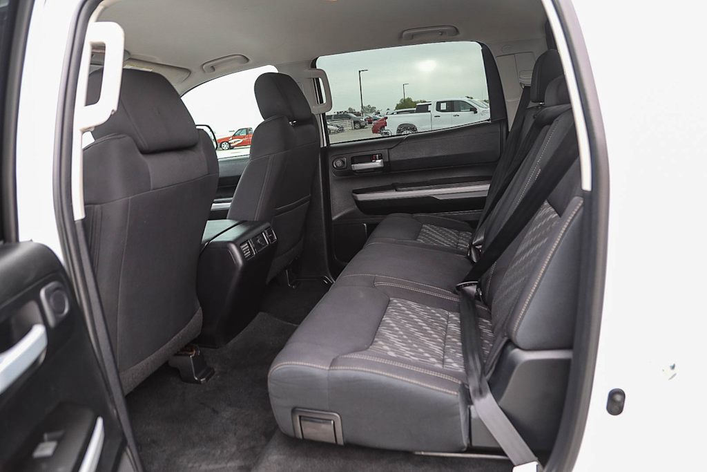 Thumbnail: 2021 Toyota Tundra - 10