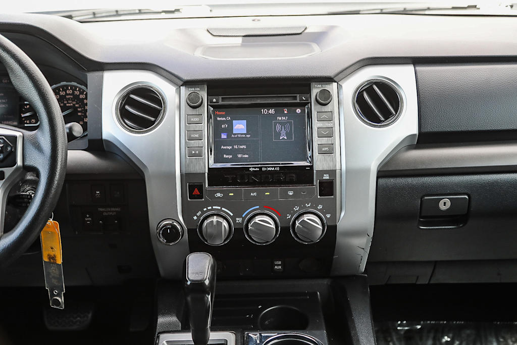 Thumbnail: 2019 Toyota Tundra - 10