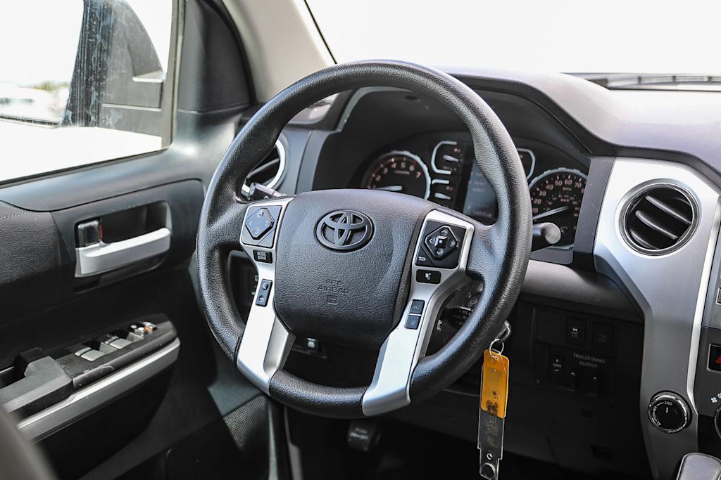 Thumbnail: 2019 Toyota Tundra - 8